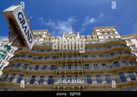 L'Angleterre, l'East Sussex, Brighton, l'extérieur de l'hôtel Grand sur le front de Kings Road. Banque D'Images