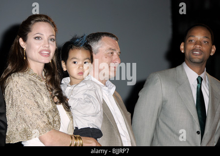 ANGELINA JOLIE MADDOX ROBERT DE NIRO & WILL SMITH SHARK TALE PREMIÈRE MONDIALE 61ème FESTIVAL DU FILM DE VENISE. Venise2 MARQUES Banque D'Images