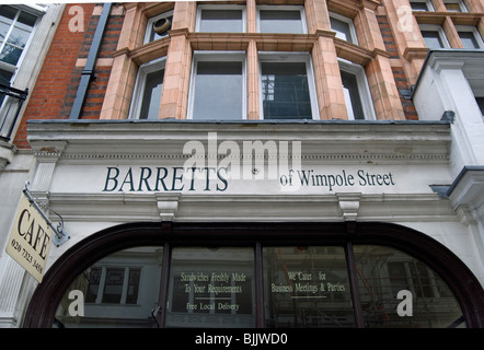 Façade de barretts de Wimpole Street, un café nommé d'après un film sur Wimpole Street, Londres, Angleterre Banque D'Images