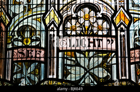 Vitrail de l'église Saint-Laurent, Towcester, UK Banque D'Images