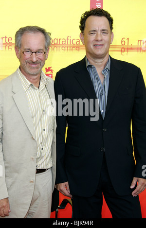 STEVEN Spielberg et Tom Hanks 61ème FESTIVAL DU FILM DE VENISE Italie Venise Lido TER 01 Septembre 2004 Banque D'Images