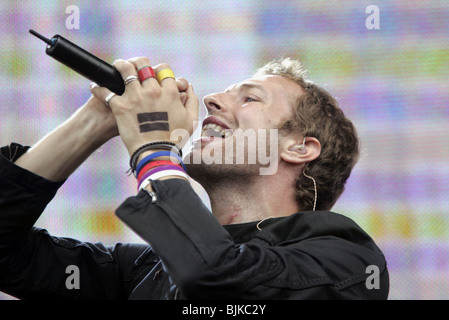 CHRIS MARTIN VIVRE 8 HYDE PARK Londres Angleterre 02 Juillet 2005 Banque D'Images