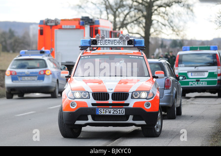 BMW véhicule hors route utilisée comme un véhicule d'urgence de la brigade de pompiers, Stuttgart, Bade-Wurtemberg, Allemagne, Europe Banque D'Images