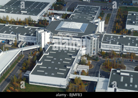 Vue aérienne de l'usine de voiture bâtiments de la célèbre petite voiture SMART (Daimler Benz de Mercedes). Hambach, Lorraine, France Banque D'Images