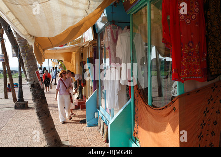 Magasin de vêtements à Kovalam, Malabarian Coast, Malabar, l'état du Kerala, en Inde, en Asie Banque D'Images