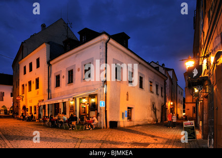 Vieille ville historique dans la soirée, l'UNESCO World Heritage Site, Cesky Krumlov, République Tchèque, Europe Banque D'Images