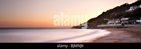 Vue panoramique sur la baie de Ventnor au lever du soleil. L'île de Wight, Angleterre, RU Banque D'Images