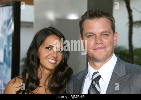 LUCIANA BARROSO & Matt Damon THE BOURNE ULTIMATUM PREMIÈRE MONDIALE ARCLIGHT HOLLYWOOD LOS ANGELES USA 25 Juillet 2007 Banque D'Images