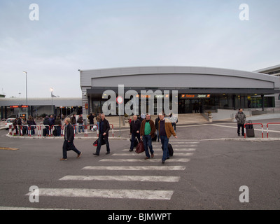 L'aéroport Ciampino, hall des arrivées départs avec les gens, Rome, Italie Banque D'Images