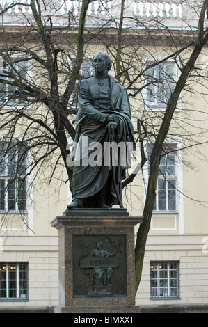 Statue du général Hans David Ludwig Graf Yorck von Wartenburg dans Unter den Linden Berlin Allemagne Banque D'Images