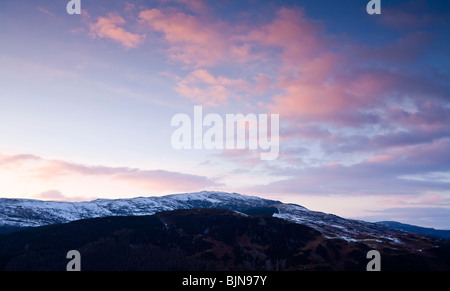 Le Rhinog sur Twilight hills. Pays de Galles Snowdonia UK Banque D'Images