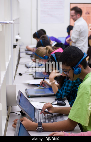 Après l'école, axé sur la technologie programme de mathématiques à Brooklyn à New York Banque D'Images