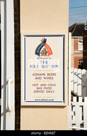 Inscrivez-vous dans l'Unique Bay Inn, Southwold, Suffolk, UK Banque D'Images