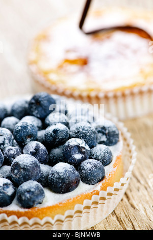 Libre de fantaisie de fruits frais gourmet dessert tartelettes Banque D'Images