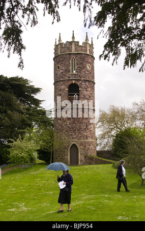 La tour construite en 1764 dans la région de Goldney Hall jardin public annuel Journée portes ouvertes l'Université de Bristol en Angleterre du Sud-Ouest UK Banque D'Images