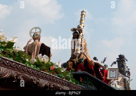 Semaine sainte Procession, Antigua, Guatemala. Banque D'Images