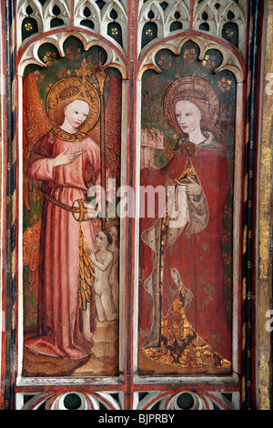 Jubé peint représentant Saint Barabara droit et un ange gardien, St Michel et tous les Anges, Barton Turf, Norfolk Banque D'Images
