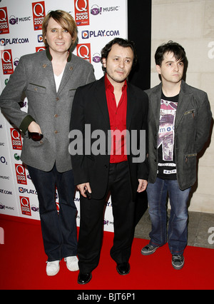 NICKY WIRE JAMES DEAN BRADFIELD et Sean Moore Q AWARDS Grosvenor House Hotel London 30 octobre 2006 Banque D'Images