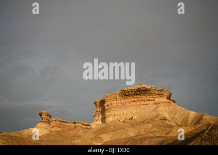 Rocheuses et les canyons sur la côte du sud de l'Angola, l'Afrique. Banque D'Images