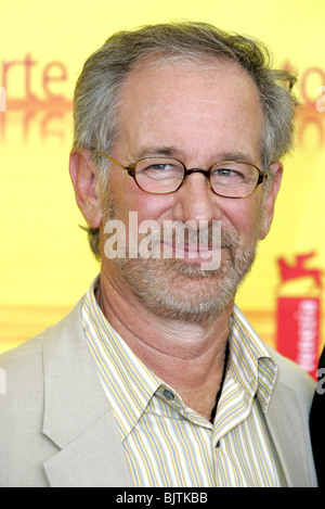 STEVEN SPIELBERG 61ème FESTIVAL DU FILM DE VENISE Italie Venise Lido TER 01 Septembre 2004 Banque D'Images