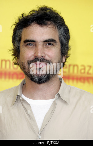 ALFONSO CUARON PHOTOCALL DU JURY ORIZZONTI Venise Lido Italie 03 septembre 2004 Banque D'Images