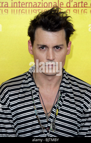 JOHNNY DEPP TROUVER LE TAGAGSTAN PHOTOCALL 61ème FESTIVAL DU FILM DE VENISE LIDO Venise ITALIE 04 Septembre 2004 Banque D'Images