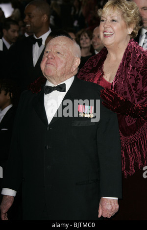 MICKEY ROONEY ROONEY & JAN 79ÈME ACADEMY AWARDS : KODAK THEATRE HOLLYWOOD LOS ANGELES USA 25 Février 2007 Banque D'Images