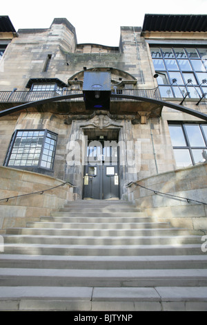 Ville de Glasgow, en Écosse. Entrée principale de la Charles Rennie Mackintosh conçu Glasgow School of Art. Banque D'Images