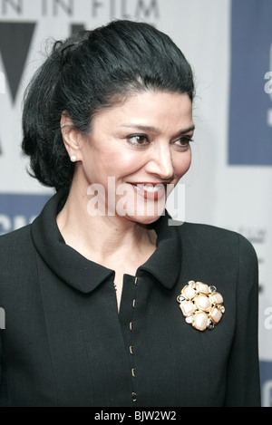 SHOHREH AGHDASHLOO WOMEN IN FILM AND GENERAL MOTO UNIVERSAL STUDIOS LA USA 05 janvier 2005 Banque D'Images