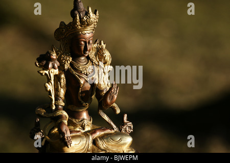La Tara blanche statue sculpture en cuivre tibétain bouddhiste Drolma divinité féminine Banque D'Images