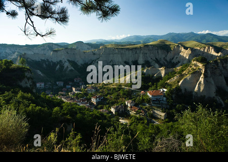 Melnik, Pyramides de sable, phénomène naturel, formations rocheuses époustouflantes, Balkans, Bulgarie Banque D'Images