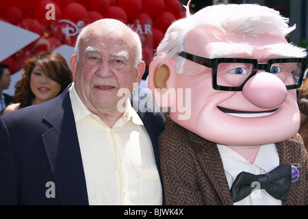 ED ASNER CARL FREDRICKSEN UP PREMIÈRE MONDIALE HOLLYWOOD Los Angeles CA USA 16 mai 2009 Banque D'Images