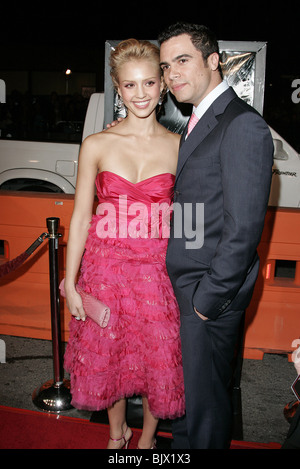 JESSICA ALBA et CASH WARREN SIN CITY FILM PREMIERE WESTWOOD LA USA 28 Mars 2005 Banque D'Images