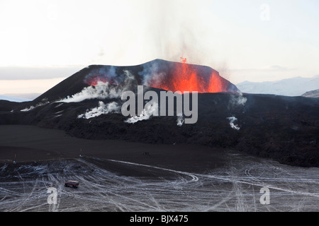 Éruption volcanique et de gaz empoisonné,à Fimmvorduhals Eyjafjallajokull en Islande, - Banque D'Images