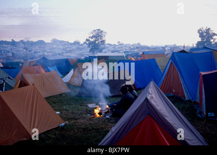 Soirée Camping à Glastonbury Festival Pilton Somerset UK Europe Banque D'Images