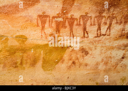 L'art rupestre dans le Mestakawi grotte dans la région de Wadi Sura Gilf Kebir région du désert occidental. 2010 Banque D'Images