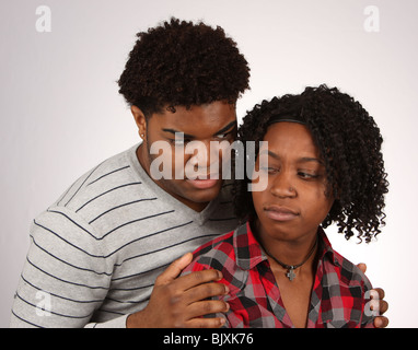 Jeune couple afro-américaines en désaccord. © Katharine Andriotis Banque D'Images