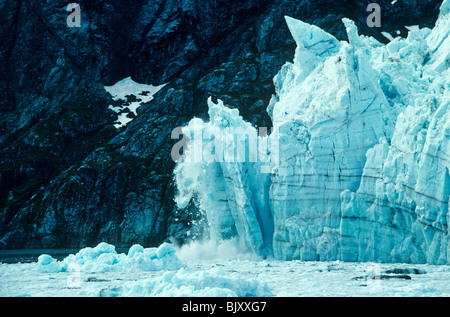 La mise bas de la glace de mer face de Margerie Glacier dans le Parc National de Glacier Bay, Alaska, USA Banque D'Images