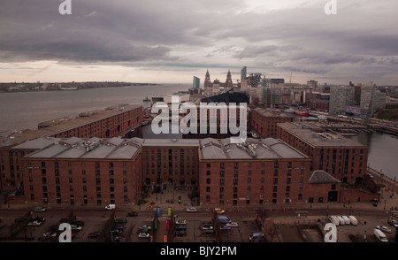 Vue depuis Liverpool Echo roue, voir d'Albert Docks, attractions touristiques de Liverpool Banque D'Images