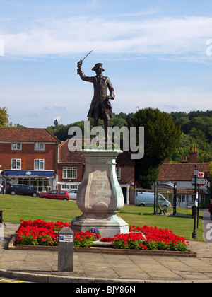 Statue du général James Wolfe sur le livre vert, Westerham, dans le Kent, England, UK Banque D'Images