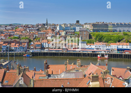 Whitby quayside et poissons dock North Yorkshire England UK GB EU Europe Banque D'Images