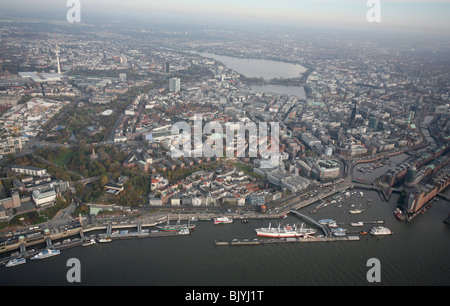 Vue générale , Vue aérienne de Hambourg, , prise le 11 septembre 2005. Banque D'Images