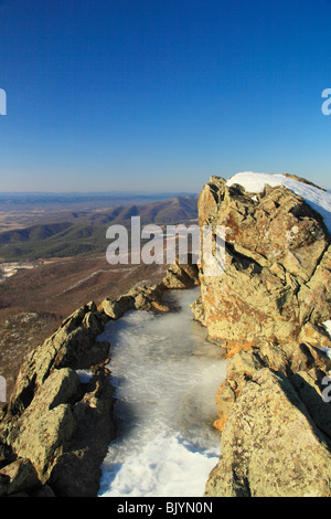 Sentier des Appalaches, sur la montagne de l'homme Little Stony, Shenandoah National Park, Virginia, USA Banque D'Images