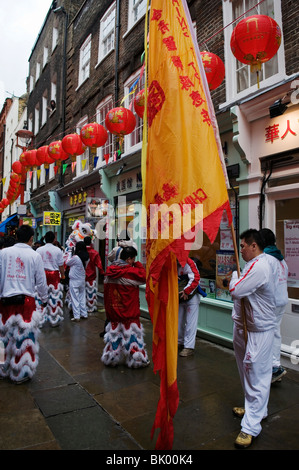 Les lions chinois pour le Nouvel An chinois cerebration dans China Town, London England UK 2010 Banque D'Images