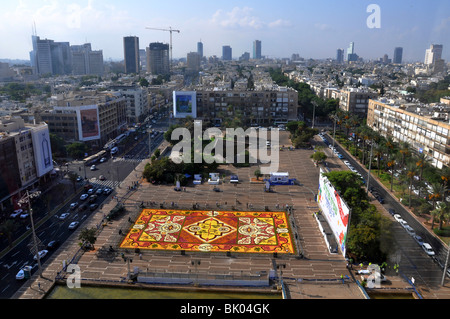 Israël, Tel Aviv, Rabin Square, Belgique Flower Carpet construit pour les fêtes du centenaire Le 17 septembre 2009 Banque D'Images