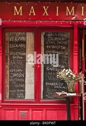 Un restaurant près de la Plaza de Santiago dans le centre de Madrid. Banque D'Images