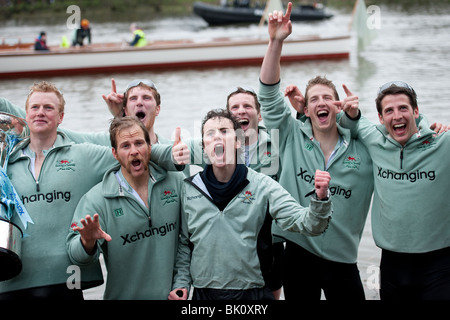 Le 03/04/2010. Le 156e Xchanging Boat Race Université entre l'Université d'Oxford et l'Université de Cambridge Banque D'Images