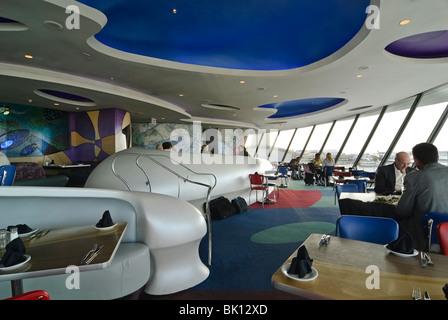 La rencontre Restaurant à LAX, l'Aéroport International de Los Angeles. Banque D'Images