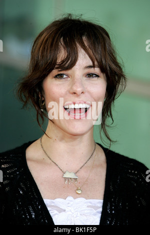 PARKER POSEY LE LAKE HOUSE WORLD PREMIERE CINERAMA DOME HOLLYWOOD LOS ANGELES USA 13 Juin 2006 Banque D'Images