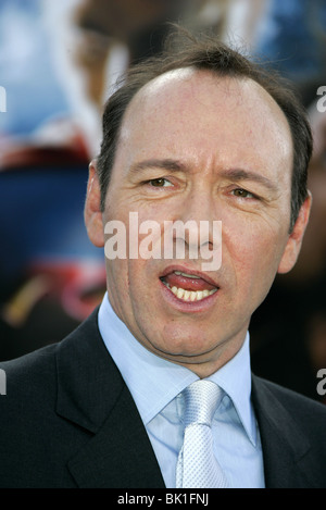 KEVIN SPACEY SUPERMAN RETURNS WORLD PREMIERE WESTWOOD LOS ANGELES USA 21 Juin 2006 Banque D'Images